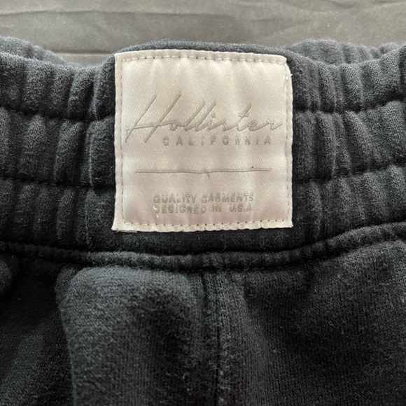 Hollister Women's black Athletic Shorts high rise Small - Picture 2 of 5